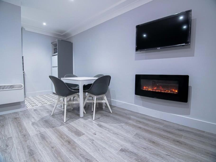 City Walk Apts Дублин Экстерьер фото